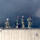 آتش سوزی یک کارگاه تولیدی کفش در بلوار آیت الله کاشانی قم روز دوشنبه توسط آتش نشانان مهار شد.